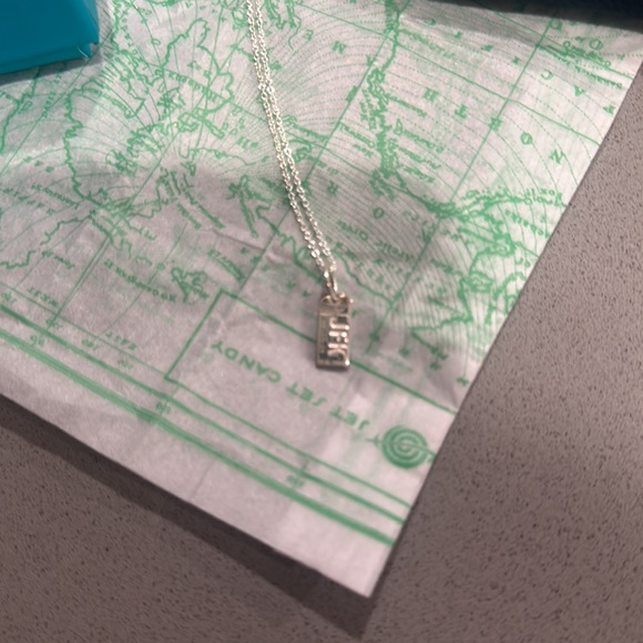 Jet Set Candy mini JFK set - Picture 2 of 3